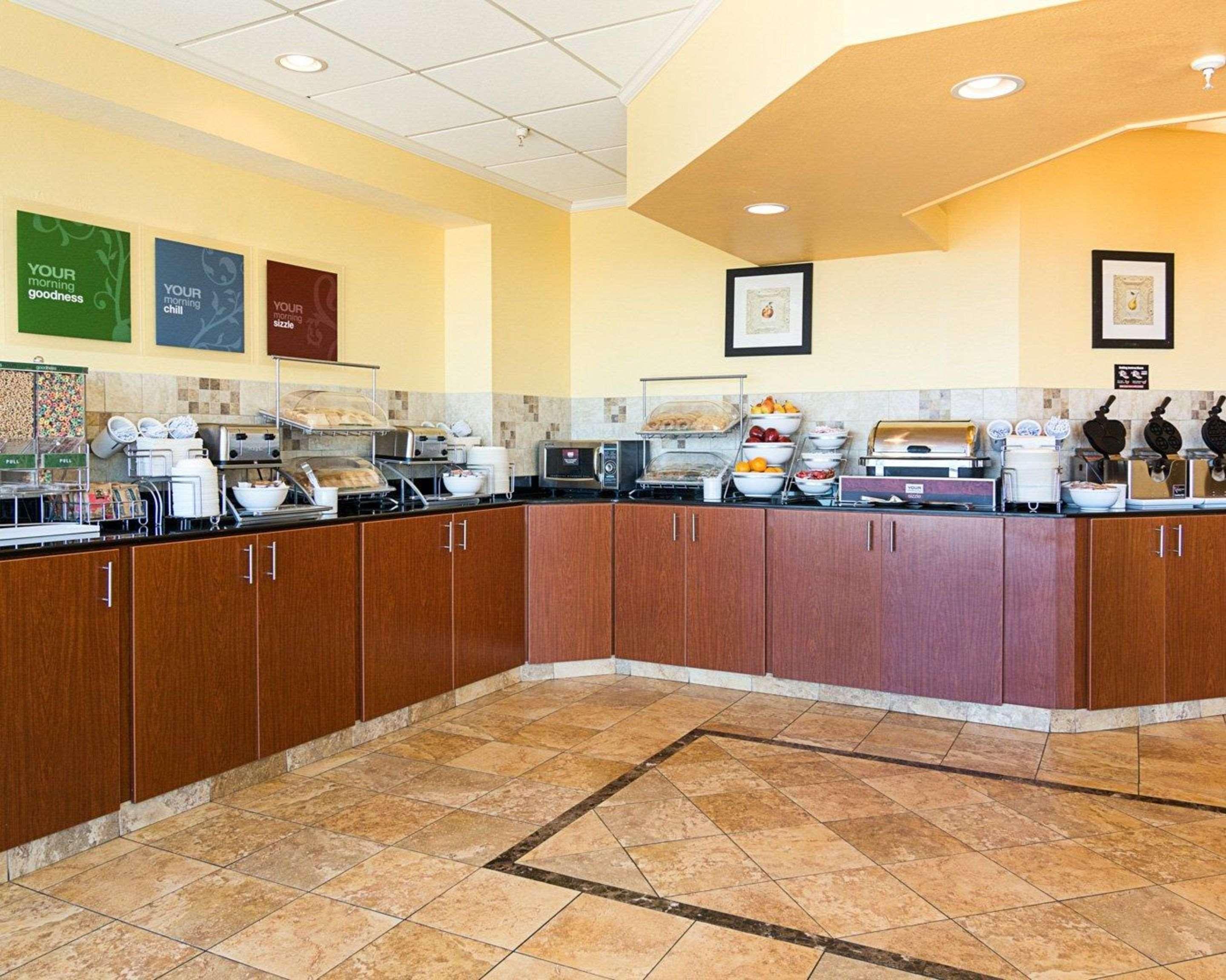 Comfort Suites Beachfront Virginia Beach Exterior foto