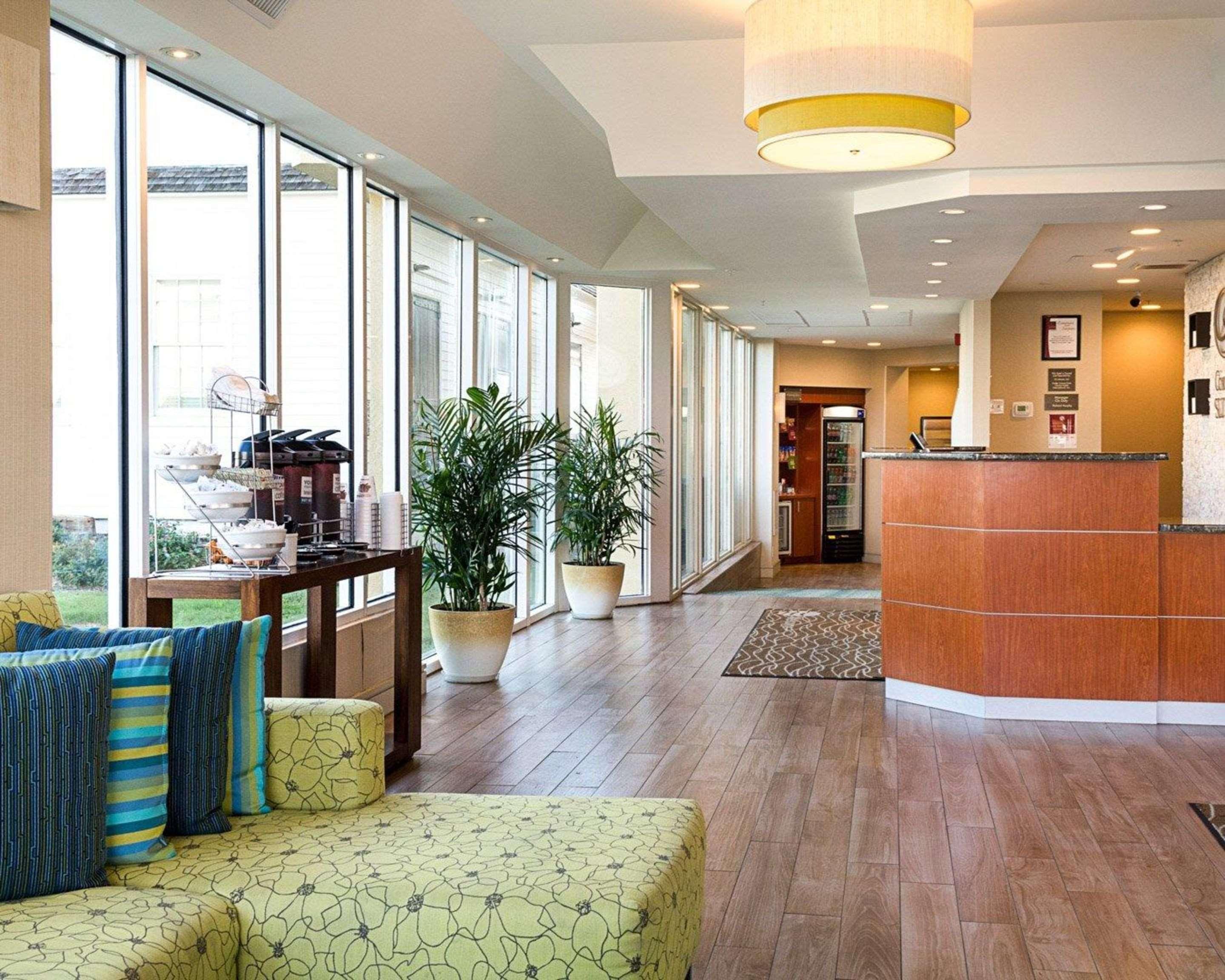 Comfort Suites Beachfront Virginia Beach Exterior foto