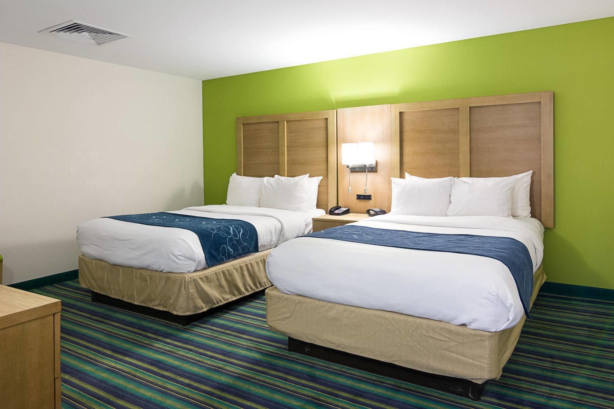 Comfort Suites Beachfront Virginia Beach Exterior foto